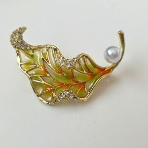 AUTUMN Translucent Crinkled Leaf with SIMULATED pearl and Gold Trim